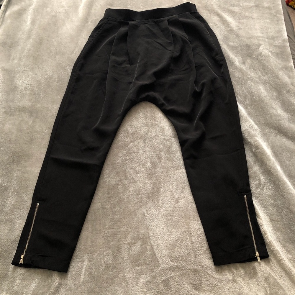 Drop crotch pants